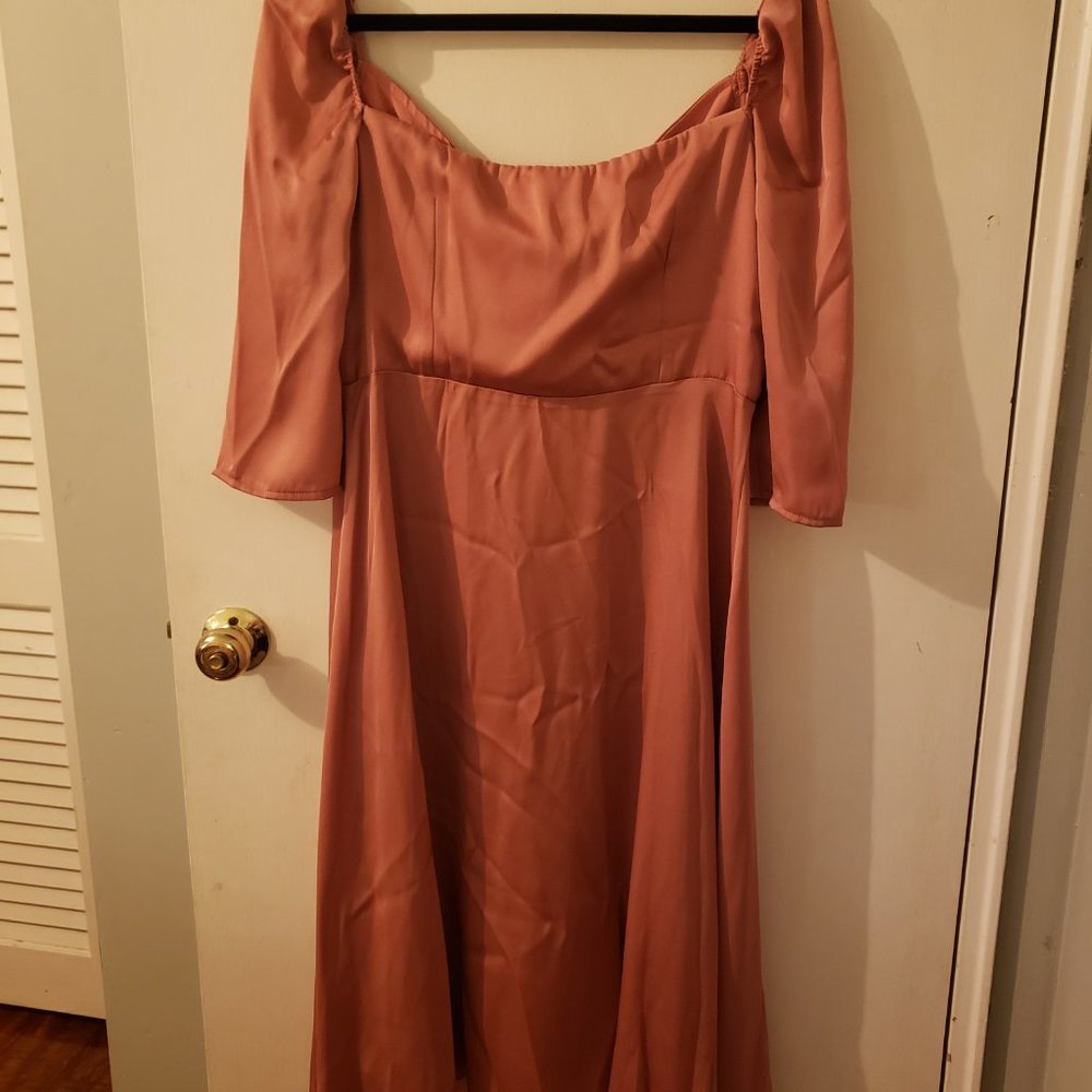 Dress - Picture 4 of 4